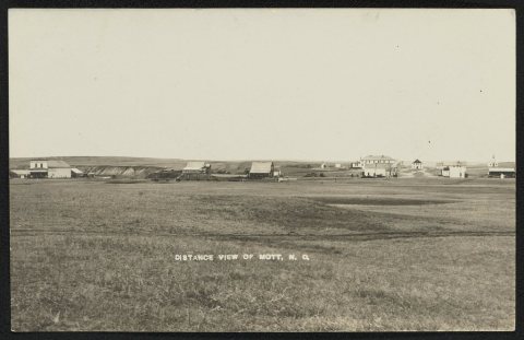 Distance view of Mott, N.D
