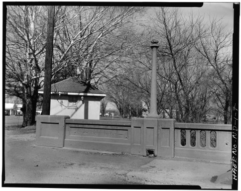 DETAIL OF LIGHTING STANDARD AT SOUTHWEST APPROACH, LOOKING NORTHWEST - Mott Rainbow Arch Bridge, Spanning Cannonball Ri…