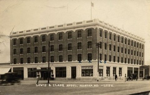 Lewis and Clark hotel