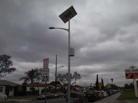 Bell Gardens Solar Cross-Walk Lighting