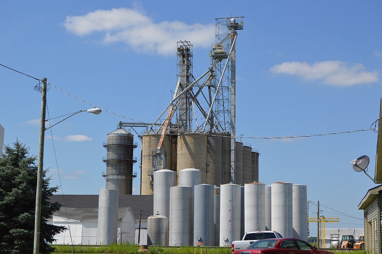 Elgin elevator