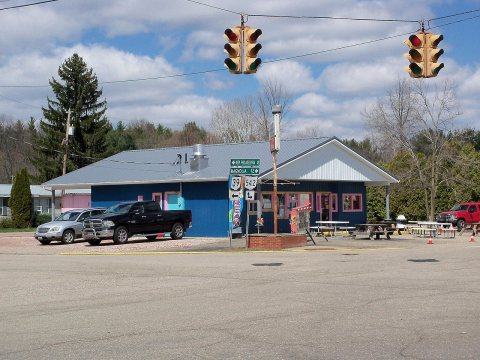 Dellroy Drive-In from southeast