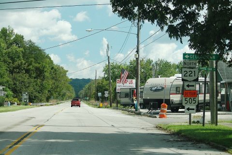 US52 East - OH221 North - Detour OH505 Signs
