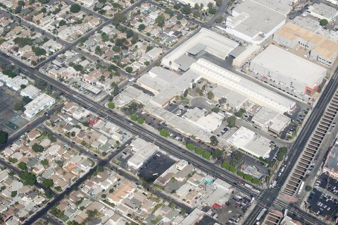 Florence Avenue, left to right, Alameda Avenue bottom right to upper right, retail & industrial buildings DSC 0730