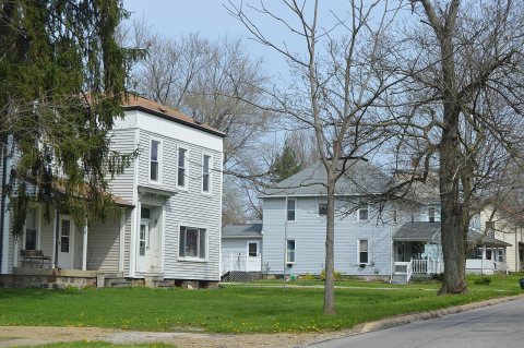 Savannah South Main houses