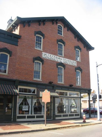 Emmitt House Hotel in