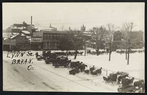 Lynn St