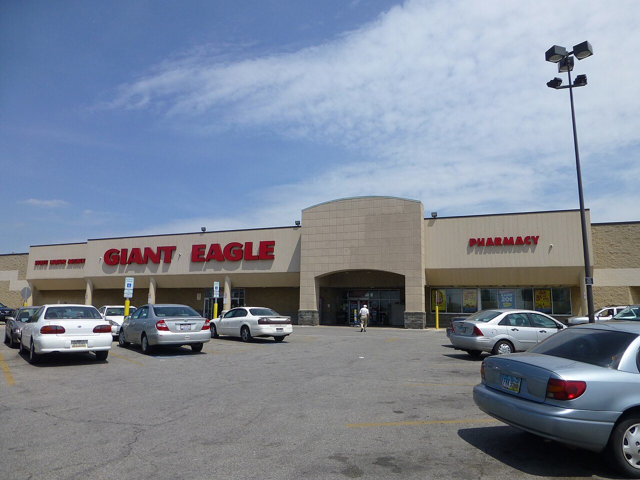 Twin Valu Dave's Market Giant Eagle