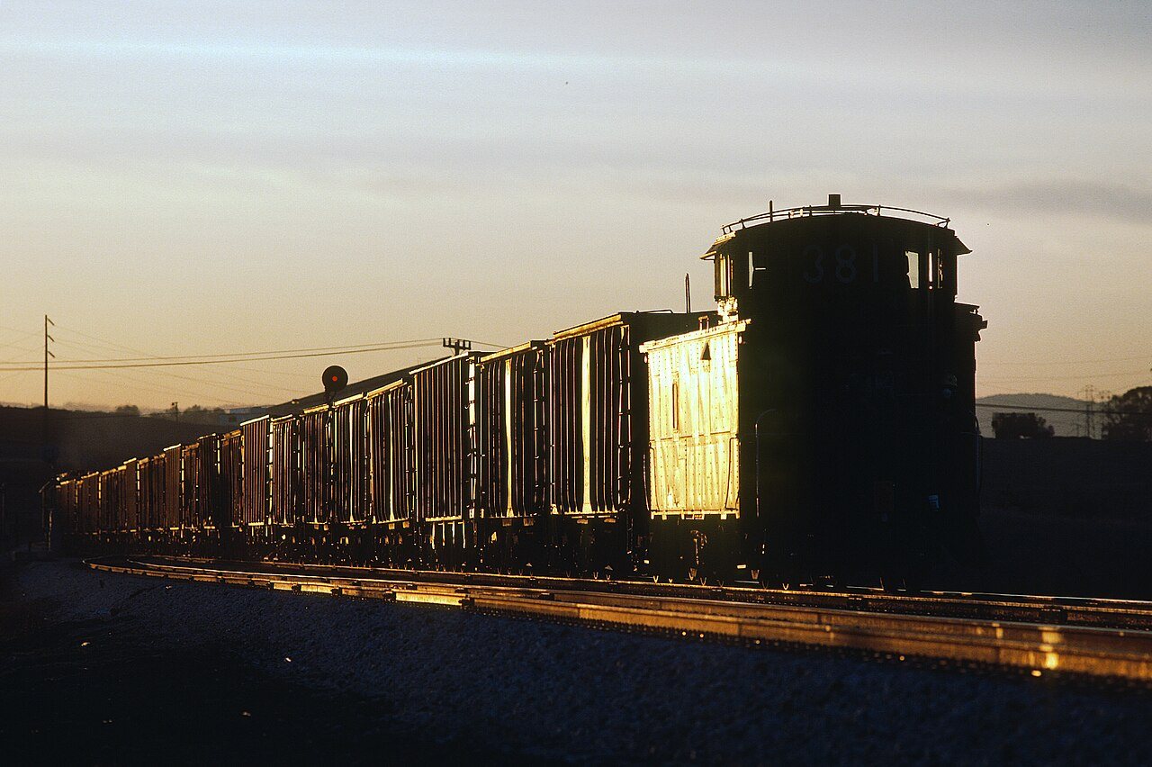 AT&SF Pinole Local in Collier, CA on November 11, 1986