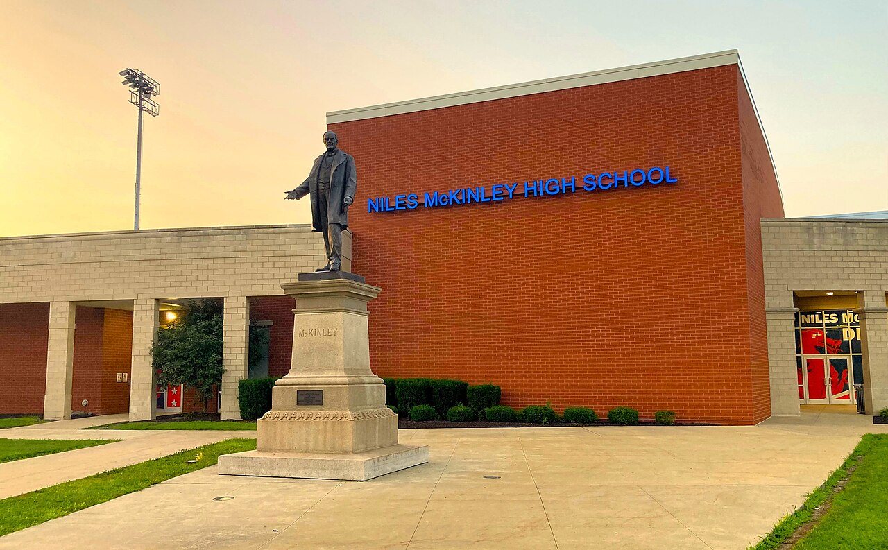 Niles McKinley 3a