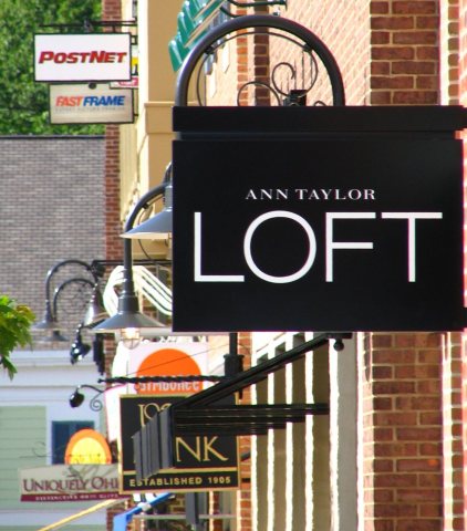 AnnTaylorLoftSign