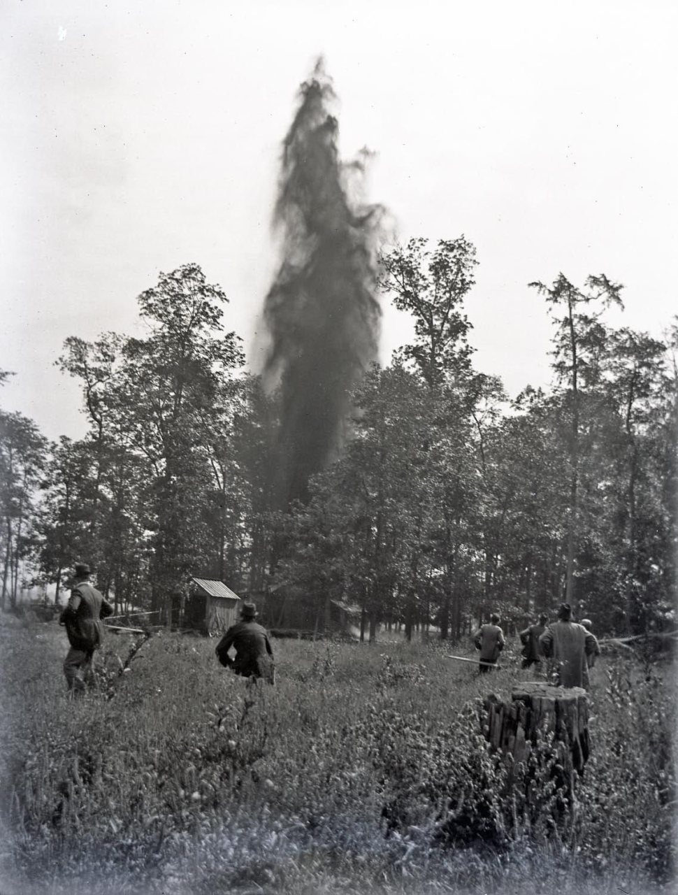 Oil gusher, Oregon, Ohio (approximately 1894) - DPLA - d3215198b71107bf86deaa1088a73320