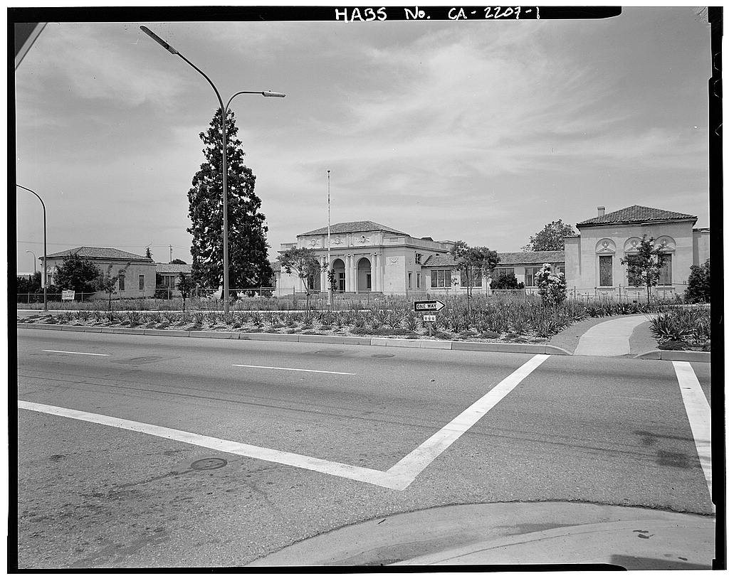 Campbell Union Grammar School, 11 East Campbell Avenue