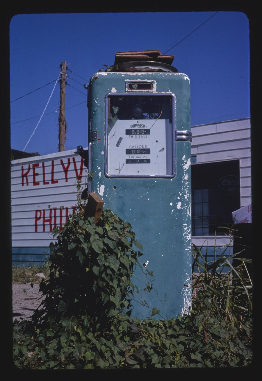 Gas pump, Route 66