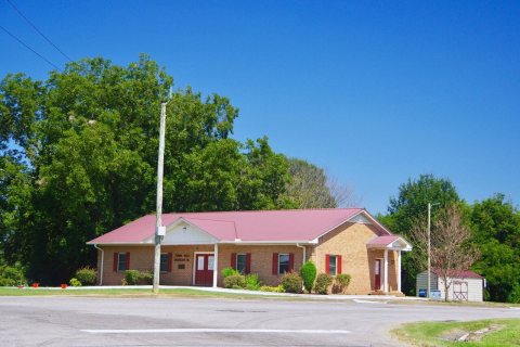 Douglas-Town-Hall-al