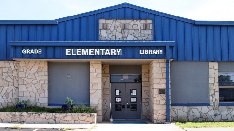 Dickson Oklahoma Elementary School Entrance