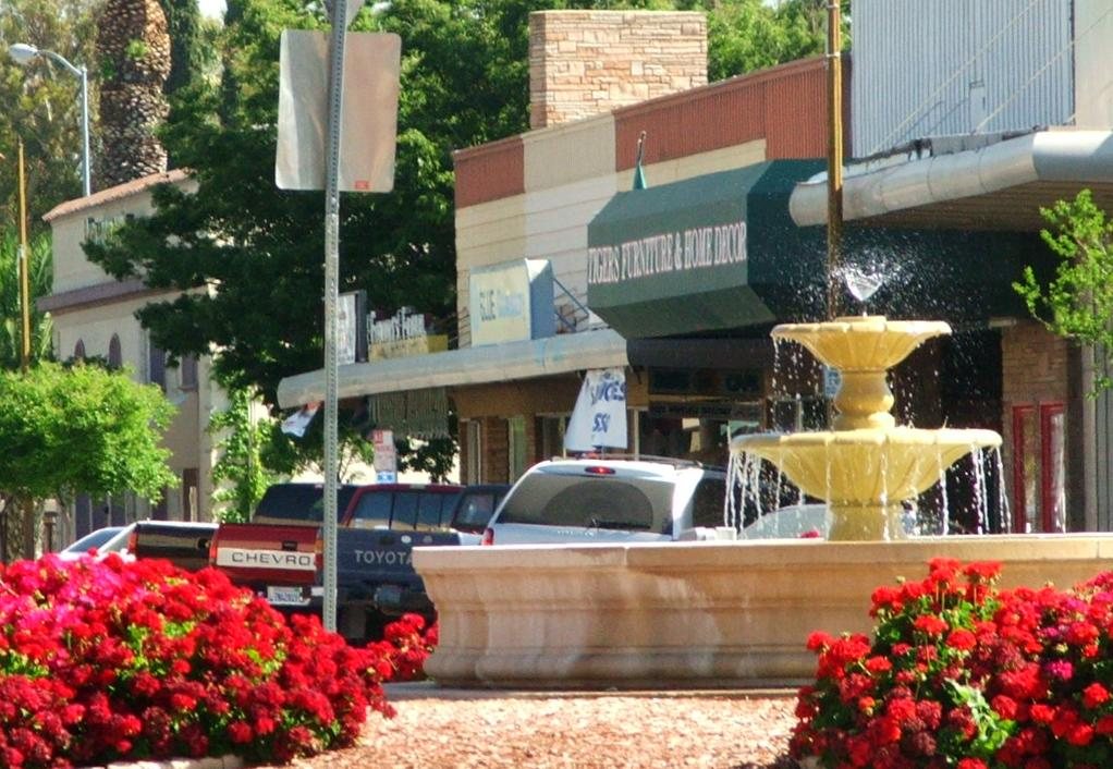 Fountain in roundabout