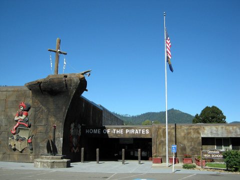 Glendale High School pirate ship entrance