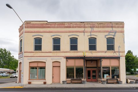 Downtown, Grass Valley - DPLA - 81ac2b2e6a665c8815ce3b34a7b19414