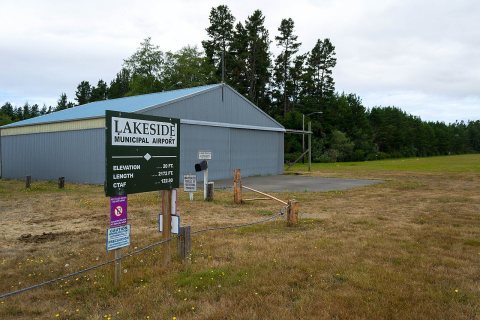 Lakeside Municipal Airport