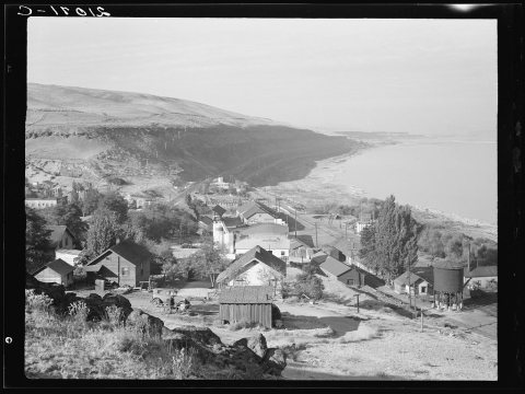 The town of Arlington, Oregon, on the Columbia River 112 miles from Bonnville Dam. Population: 601. Railway division po…