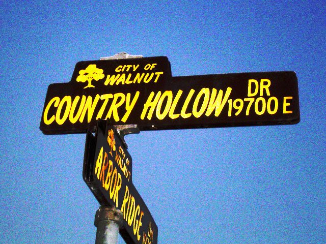 Walnutroadsign