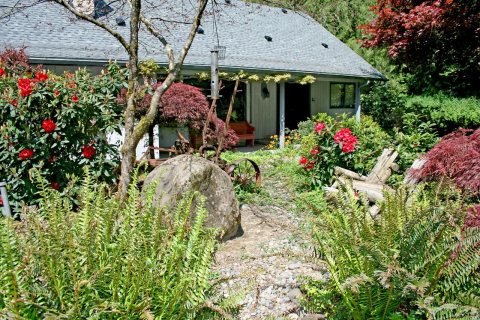 Front garden path