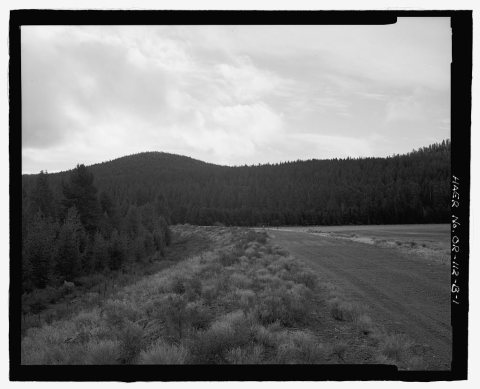 Wickiup Dam, Dikes and Spillway, Deschutes River