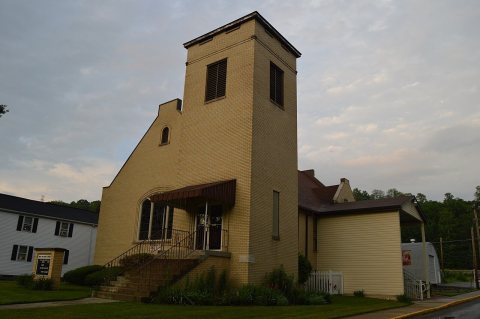 Manorville UMC from southwest