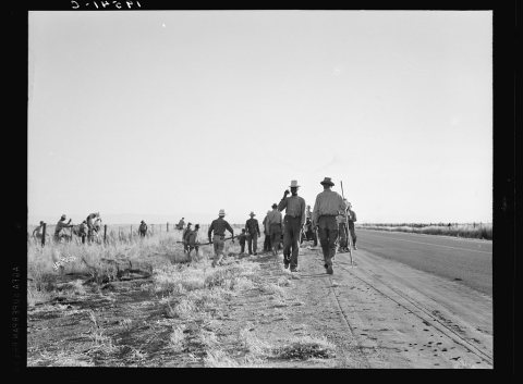 Untitled photo, possibly related to: Near Los Banos, California. Migratory agricultural workers. Cotton hoers. Leave th…