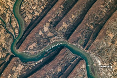 ISS061E098033 (Valley-and-Ridge)