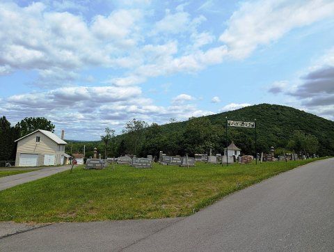 Grand View Cemetery, Pillow, PA, June 2025