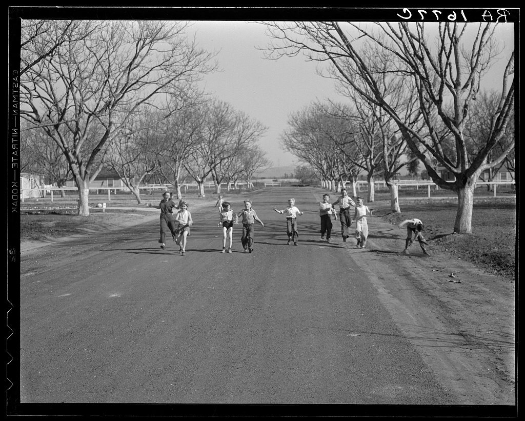 Childern at the El Monte subsistence homesteads, California