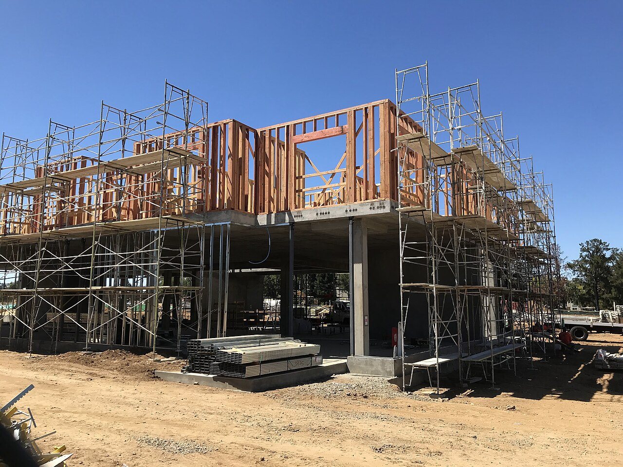 Constructionbuilding2