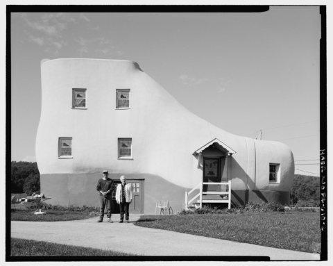 ELEVATION, LOOKING N. OWNERS IN FOREGROUND. - Haines Shoe House