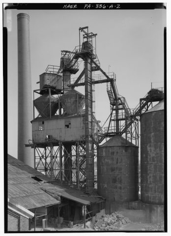 GENERAL VIEW OF BATCH PLANT LOOKING SOUTH - Chambers Window Glass Company, Batch Plant, North of Drey (Nineteenth) Stre…