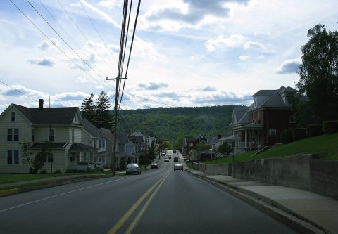 1784 - Roaring Spring - Main St approaching Cherry St