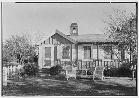 Vernon H. Brown, residence in Eldred, Pennsylvania. LOC gsc.5a04072
