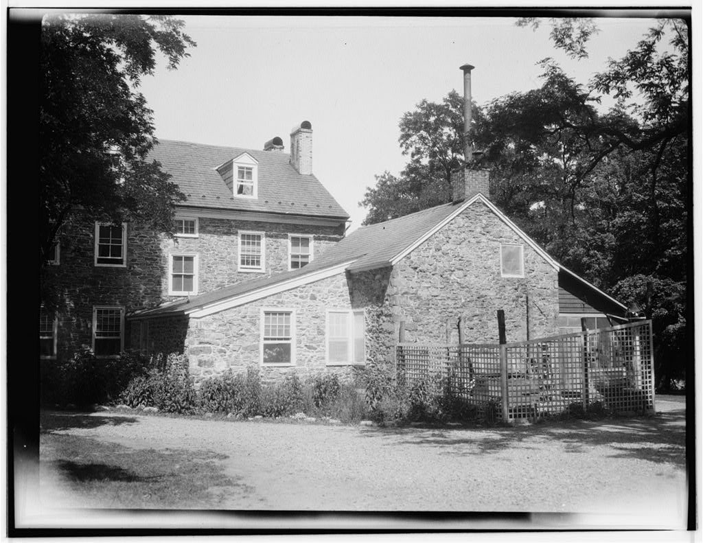 Ross-Common Manor