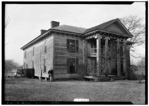 FRONT AND SIDE VIEW N.E. - D. F. Weaver House, Weaver Road, Weaver, Calhoun County, AL HABS ALA,8-WEAV,1-1