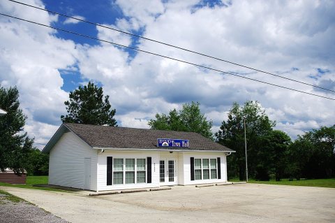 Hytop-Town-Hall-al