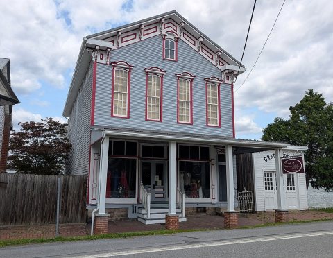 Clothing store, Gratz, PA, June 2025