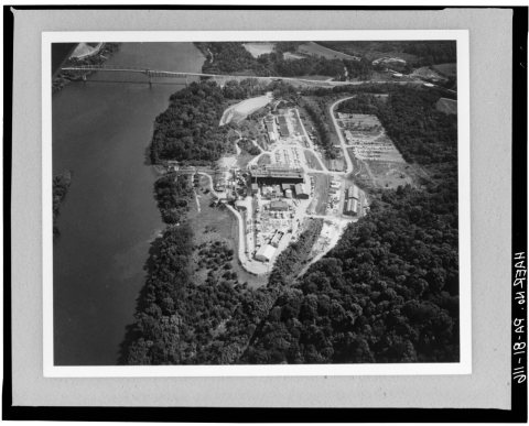 AERIAL VIEW OF POWER STATION LOOKING EAST, AUGUST 26, 1964 - Shippingport Atomic Power Station, On Ohio River, 25 miles…