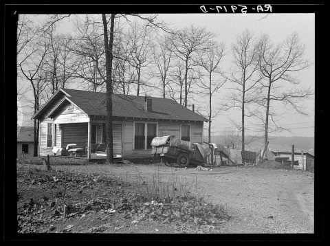 Home of C.L. Eargle. Fairfield, Alabama. This house is being vacated. The family is moving to Gardendale, Alabama