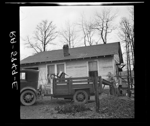 Untitled photo, possibly related to: The Eargle Family moving their household goods out of their home at Fairfield, Ala…