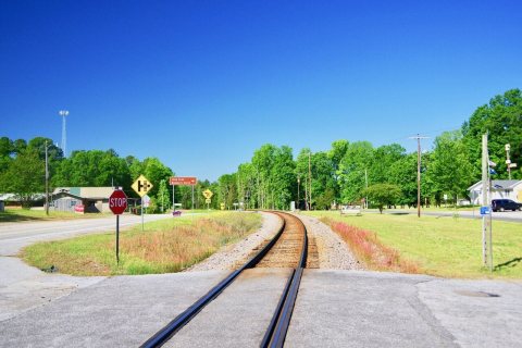 Troy-RR-tracks-sc