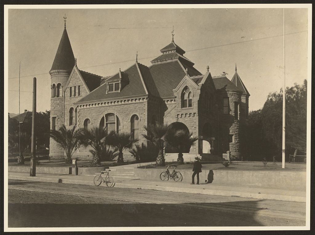 Pasadena Public Library
