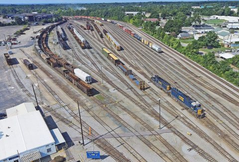 CSXT Cayce Yard 8-28-18 - Flickr - Reginald T. McDowell Sr