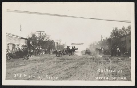 Main St. scene