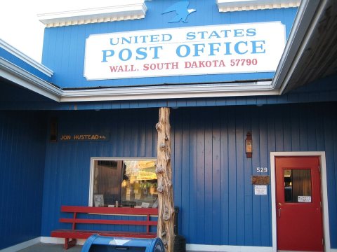 Wall South Dakota Post office 2009-04-21